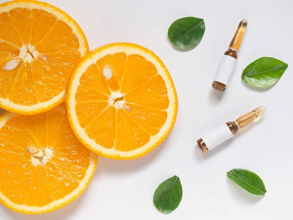 Có nguy hại gì không khi dùng serum vitamin C?