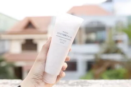tẩy da chết muji