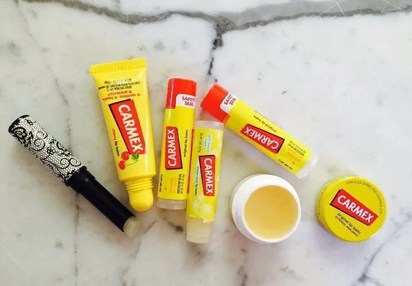 son dưỡng môi carmex