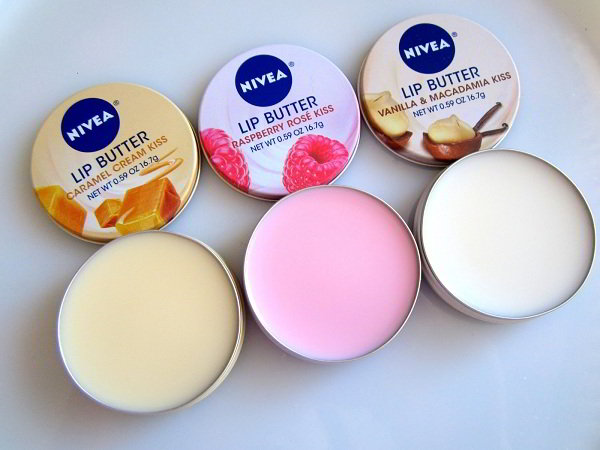 Review Hũ dưỡng môi Nivea Lip Butter Vanilla & Macamadia kiss
