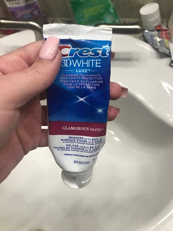 FAQ với kem đánh răng Crest 3D White