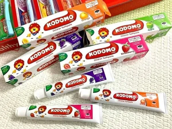 kem đánh răng kodomo