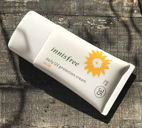 kem chống nắng innisfree daily mild