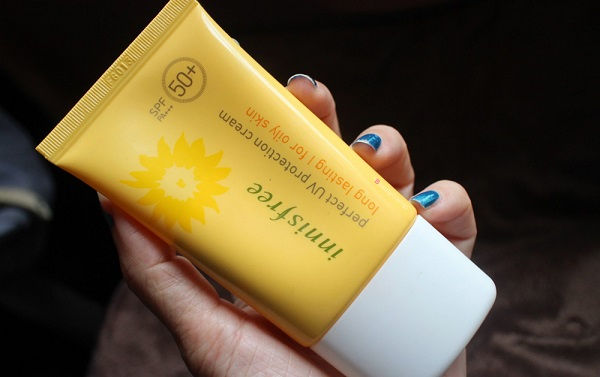 kem chống nắng cho da dầu Innisfree Perfect UV Protection Cream Long Lasting SPF50+/PA+++ For Oily Skin