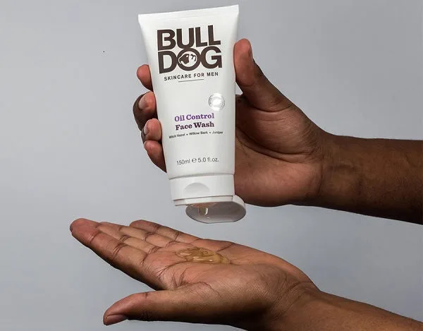 sữa rửa mặt bulldog