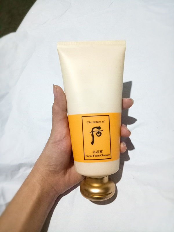 srm dưỡng ẩm Whoo Gongjinhyang Facial Foam Cleanser (màu vàng)