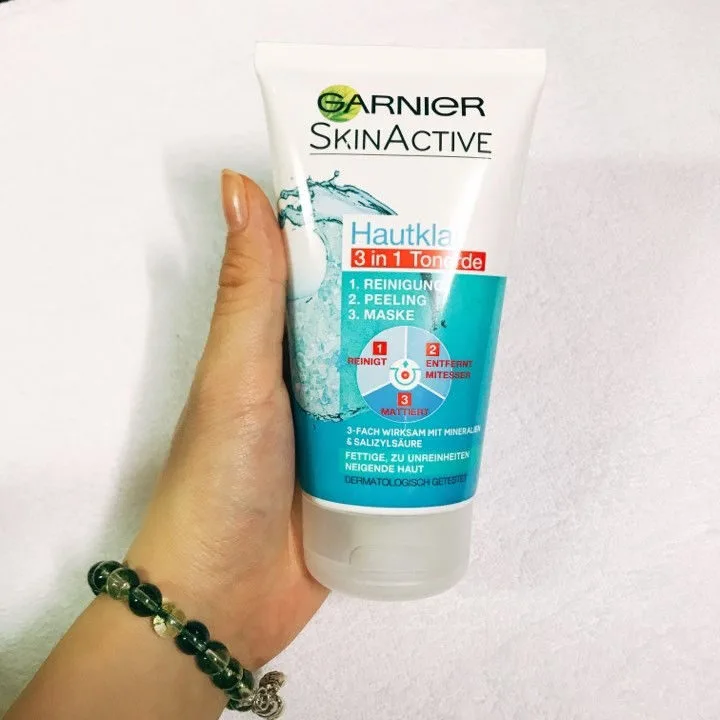 sữa rửa mặt garnier