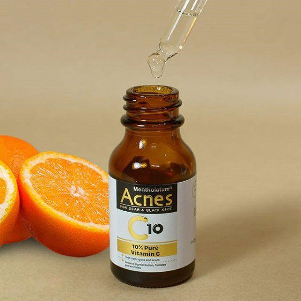Kết cấu tinh chất Vitamin C Acnes Serum