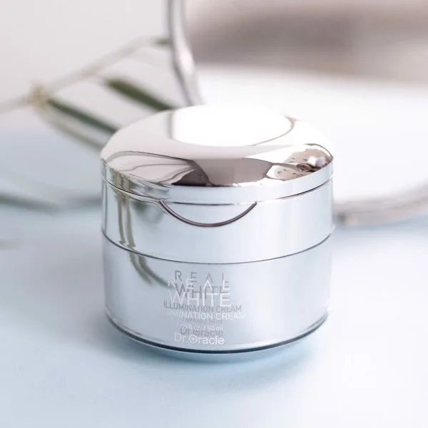 kem dưỡng trắng da real white illumination cream review