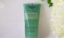 tẩy da chết eucerin pro acne solution scrub